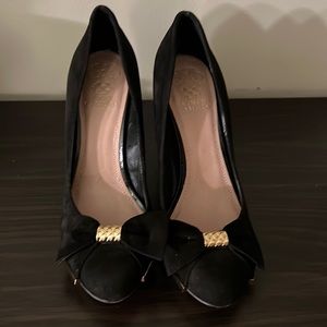 Vince Camuto’s suede pump